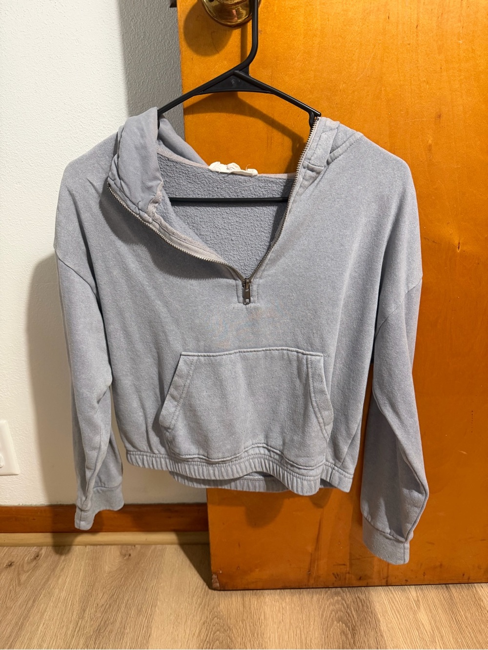 Everyday Half-Zip Cropped Hooded Pullover - Light gray/blue